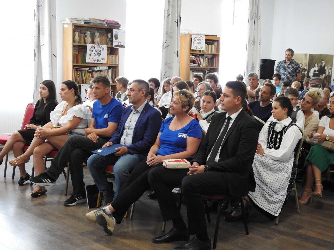 Közösségi rendevény a Magyar Házban. Budapestről és a környező településekről is érkeztek vendégek •  Fotó: Makkay József