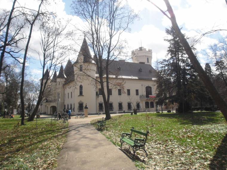 Erdélyben is átértékelődik a parkgondozás – a régió egyik legszebb szabadidő-oázisa a nagykárolyi kastélypark