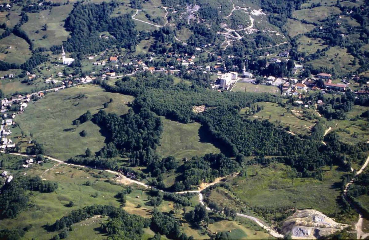 Verespatak madártávlatból •  Fotó: Szabó Csongor