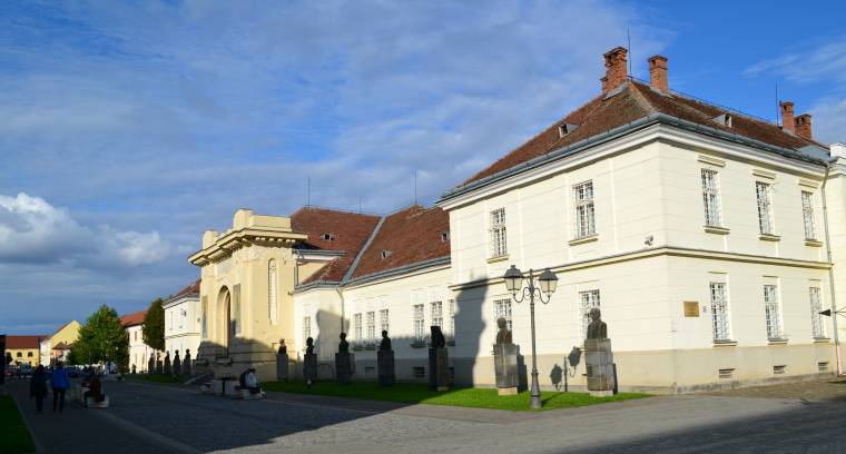 Hogyan viszonyuljunk december elsejéhez?