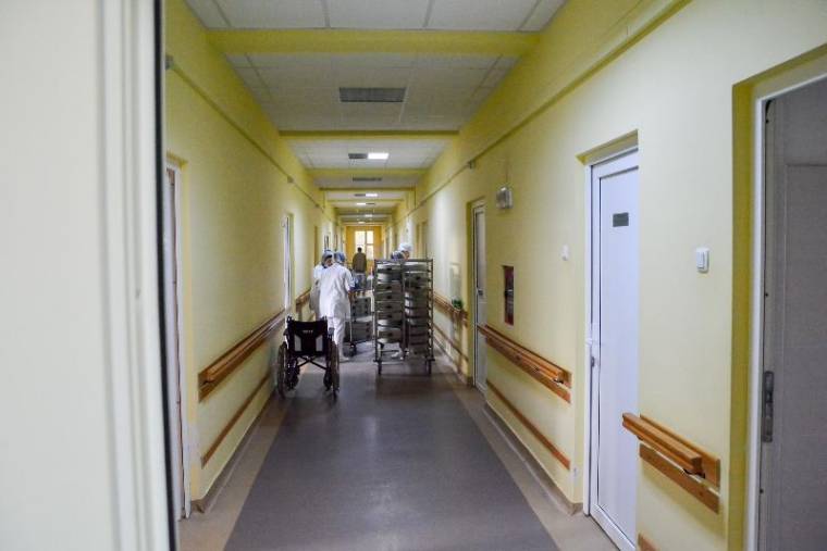 Robbant a fertőtlenítőszer-bomba