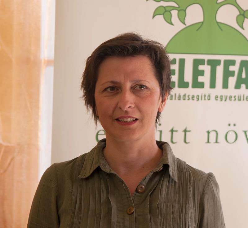 Deme Ilona: A válás, még ha békésen történik is, megviseli a gyermekeket. Biztosítani kell őket, hogy mindez nem miattuk történik •  Fotó: Makkai Bence