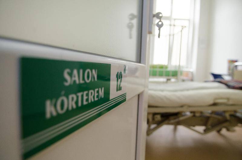 Nem minden változott jó irányba. 2020-ban felére csökkent a feljegyzett infarktusok, agyvérzések és vakbélgyulladások száma – ez valószerűtlenül nagy csökkenés •  Fotó: Barabás Ákos