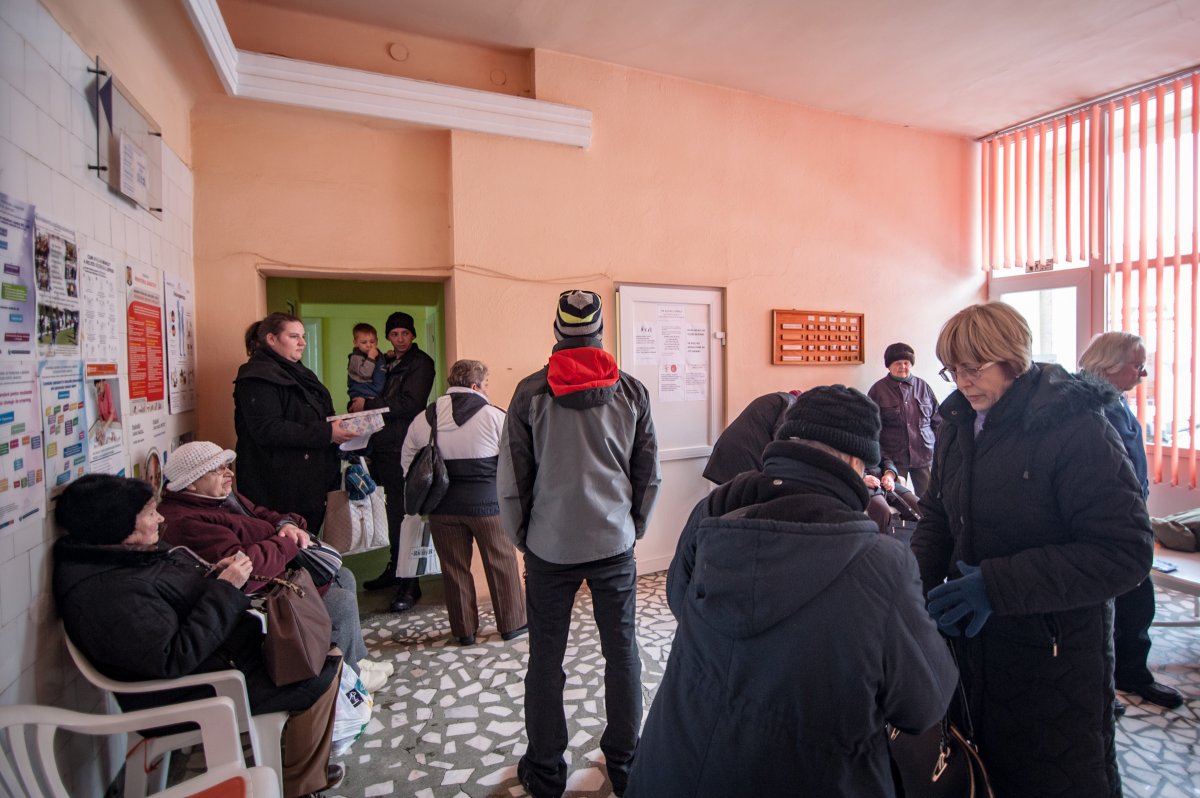 A járóbeteggondozók és a kórházak országszerte túlzsúfoltak az egyre kevesebb szakorvos miatt &bullet;  Fotó: Gecse Noémi