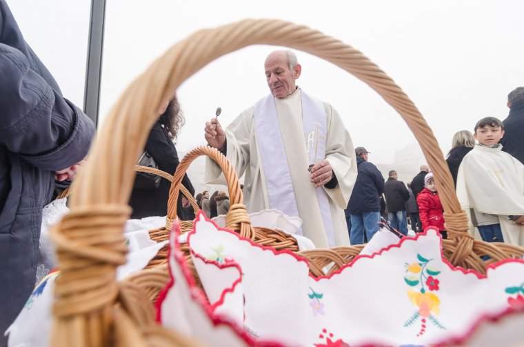 Ételszentelés Krisztus nevében