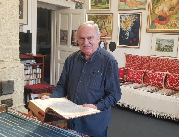 Amikor az iskolából a parókiára szöktek a gyerekek. Egy ötven évvel ezelőtt végzett kolozsvári lelkipásztor életútja