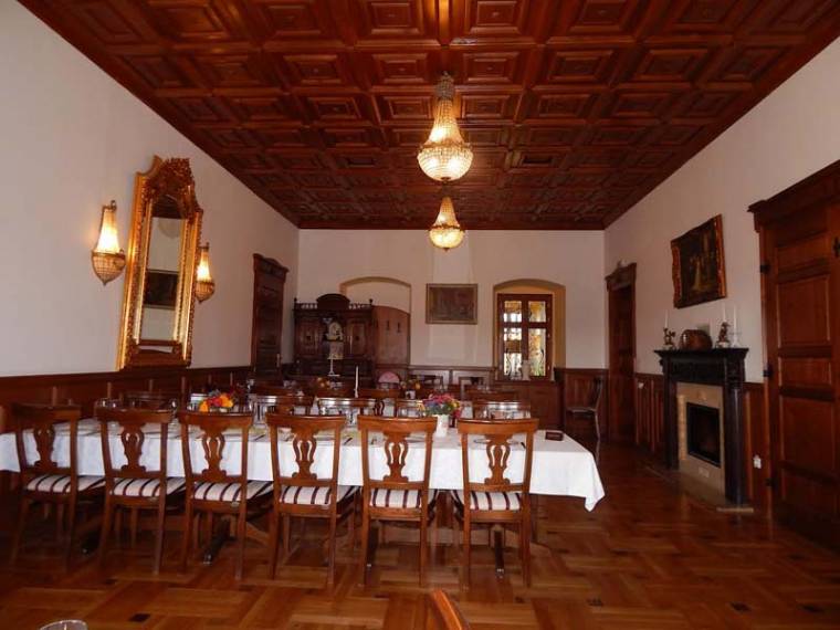 Vendéglátás a Haller-kastélyban