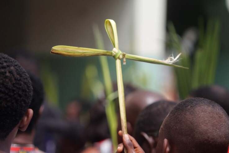 Keresztényüldözés: Nigériában óránként egy embert meggyilkolnak, a brit kormány vizsgálata tíz országot vett górcső alá