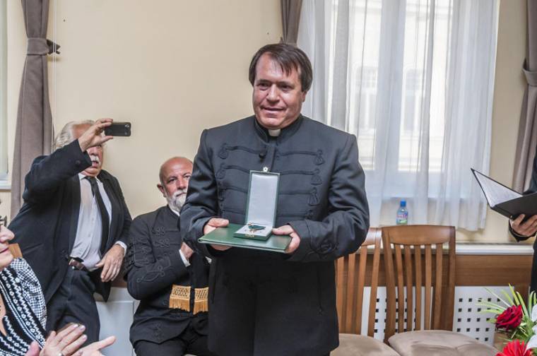 Az egységre kell törekednünk