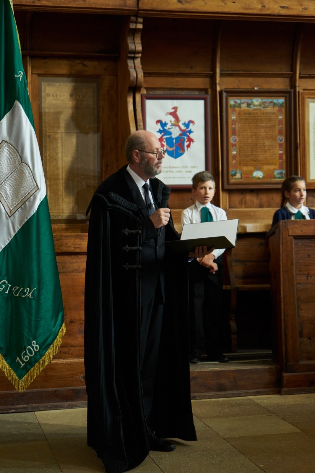 Diákjai és tanártársai számára Péter Csaba lelkigondozást is vállal •  Fotó: Kolozsvári Református Kollégium