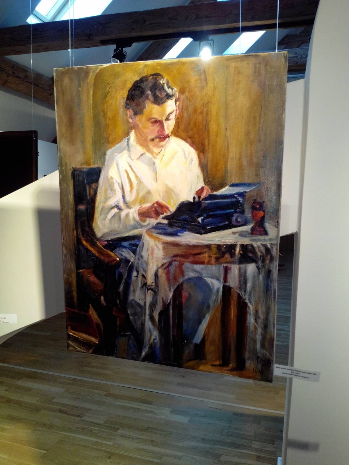 Amál festményén Berde László &bullet;  Fotó: Nánó Csaba