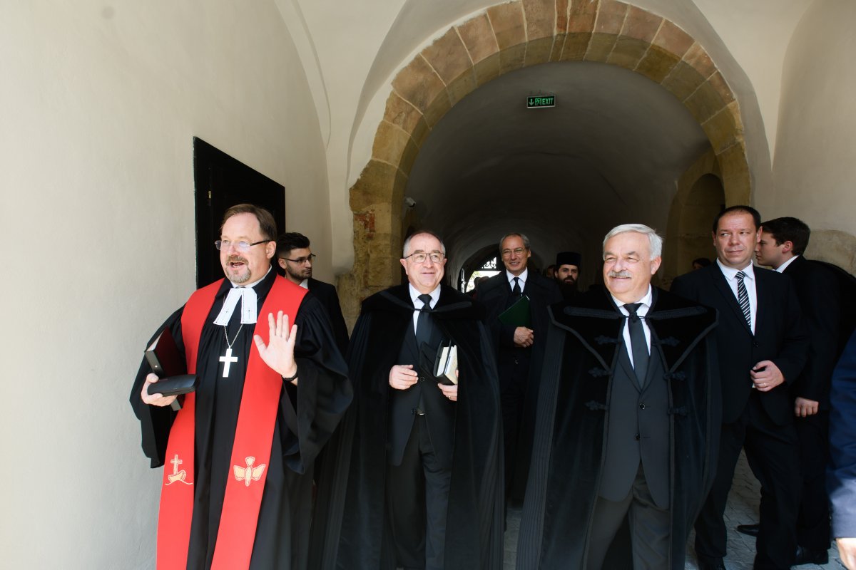 Adorjáni D. Zoltán evangélikus, Bálint Benczédi Ferenc unitárius és Kató Béla református püspök &bullet;  Fotó: Bíró István