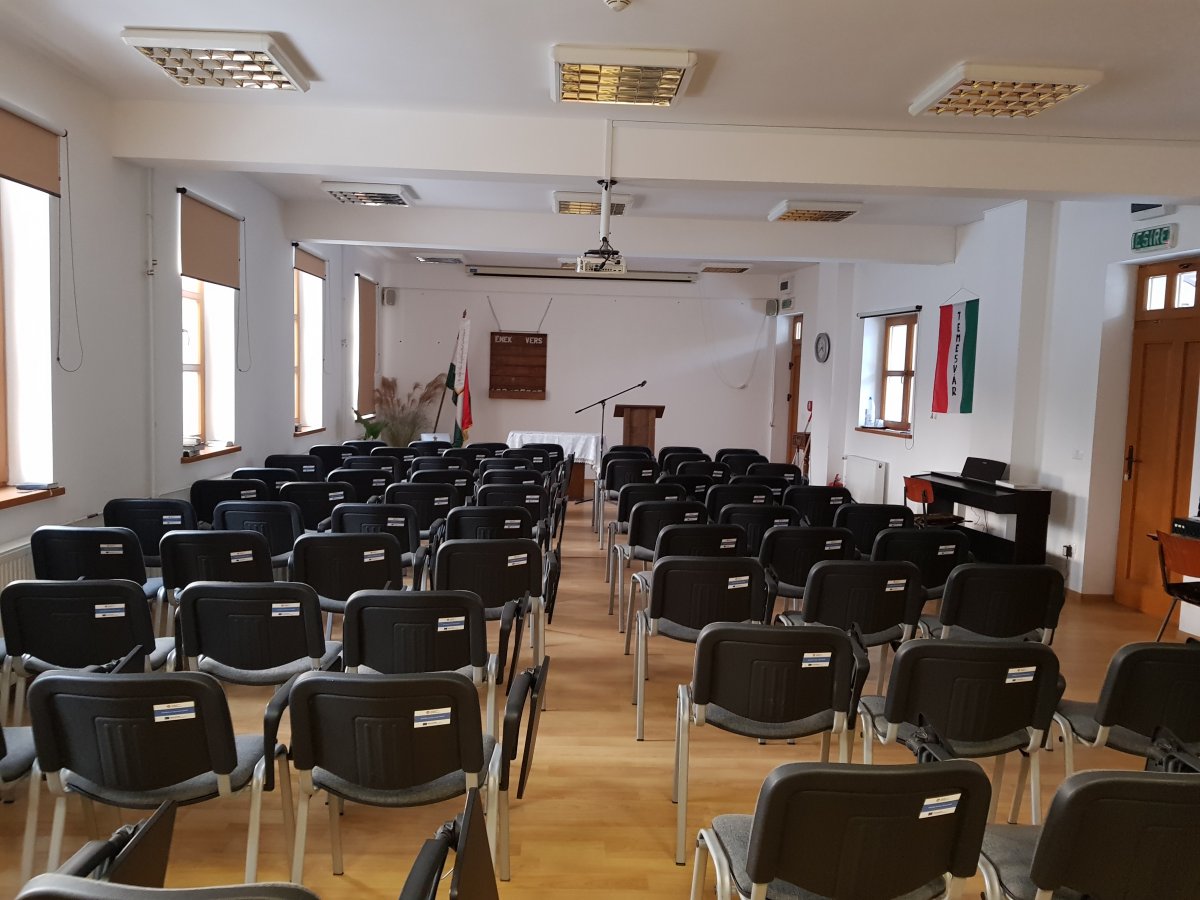 Az új gyülekezeti terem az épületegyüttes része: jó ideje már itt tartják az istentiszteleteket &bullet;  Fotó: Makkay József