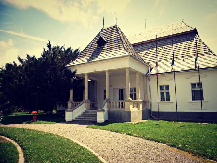 Zágon nem hagyja magát