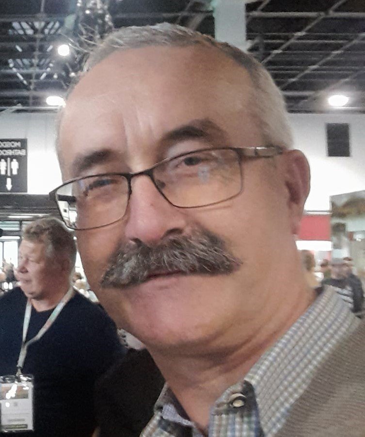 Bárdos Csaba Péter földügyi előadó. A szakember szerint Tordaszentlászló községben is eltart egy darabig, amíg minden földarab telekkönyvre kerül •  Fotó: Facebook/Bárdos Csaba Péter