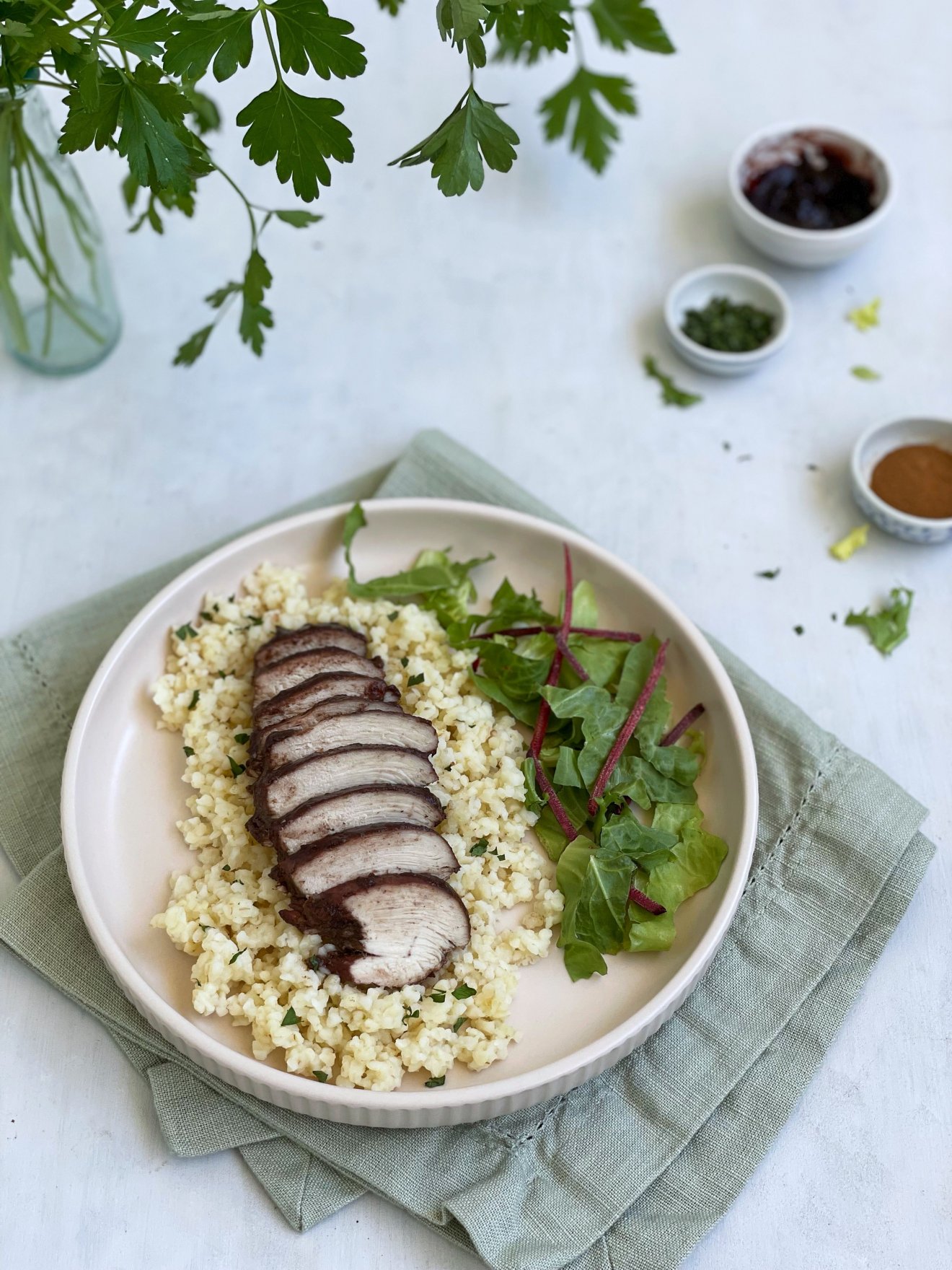 Székely ínyencségek: szilvalekváros fűszeres sült csirkemell •  Fotó: Székely Kalendárium