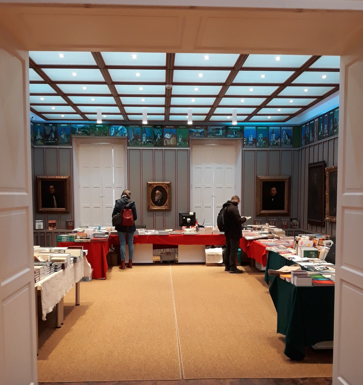 Adventi könyvvásár: a Vallászszabadság Háza kiváló helyszínnek bizonyult &bullet;  Fotó: Nánó Csaba