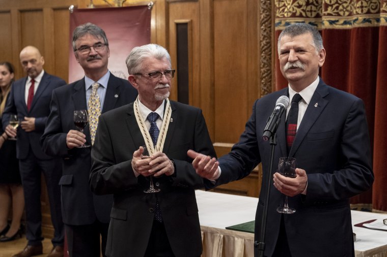 Életműdíjat kapott Tiffán Ede villányi borász