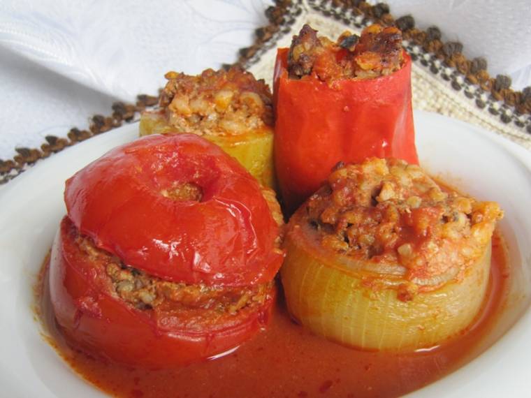 Vendéglátás dolmával