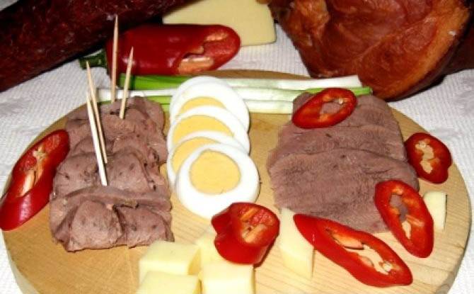 Nyelvkülönlegességek mártással és szószokkal