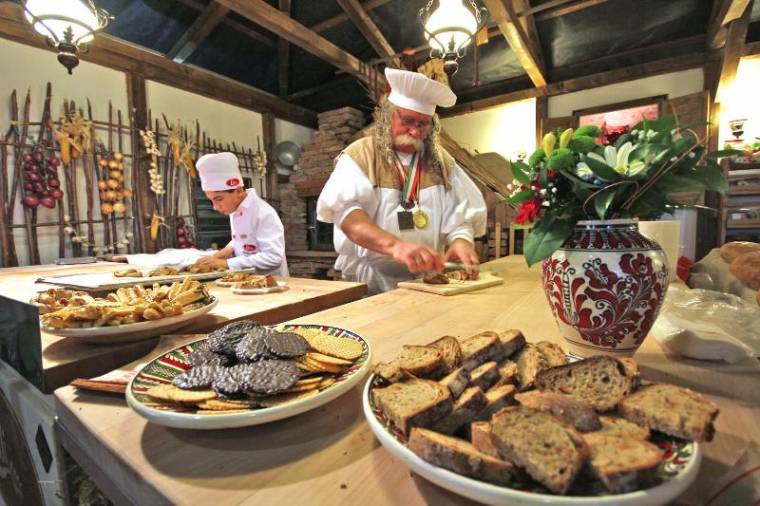Paradicsomos torta vitte a pálmát