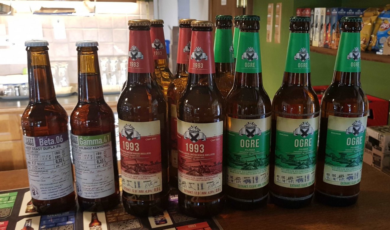 A békésszentandrási sörfőzde néhány terméke &bullet;  Fotó: Makkay József