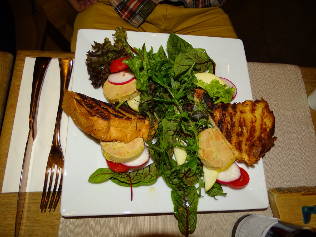 A Bujole Kolozsvár Főterének egyik kulináris ékköve: nemzetközi konyhája mediterrán behatású &bullet;  Fotó: Dorozsmai Endre