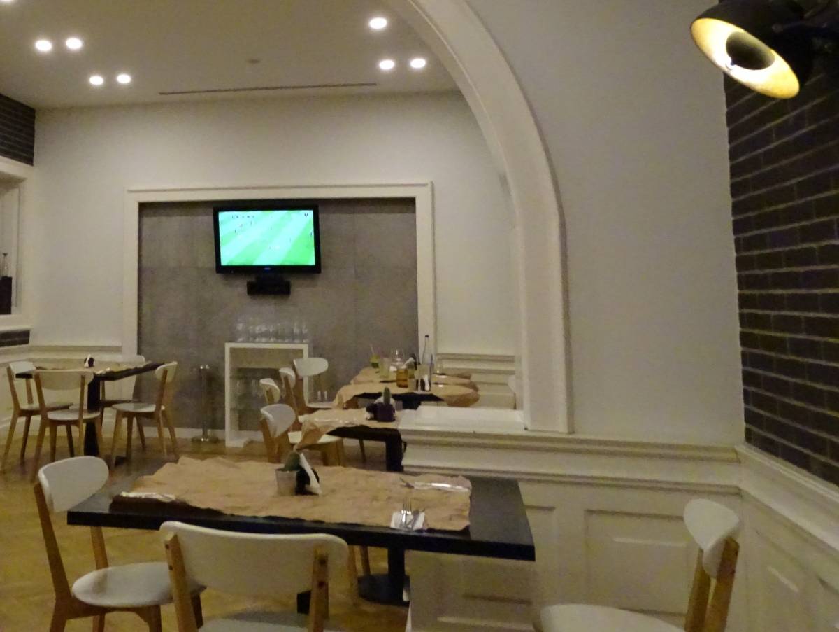 A Meatic a hajdani Graf étteremnek otthont adó ingatlanban nyílt meg &bullet;  Fotó: Dorozsmai Endre