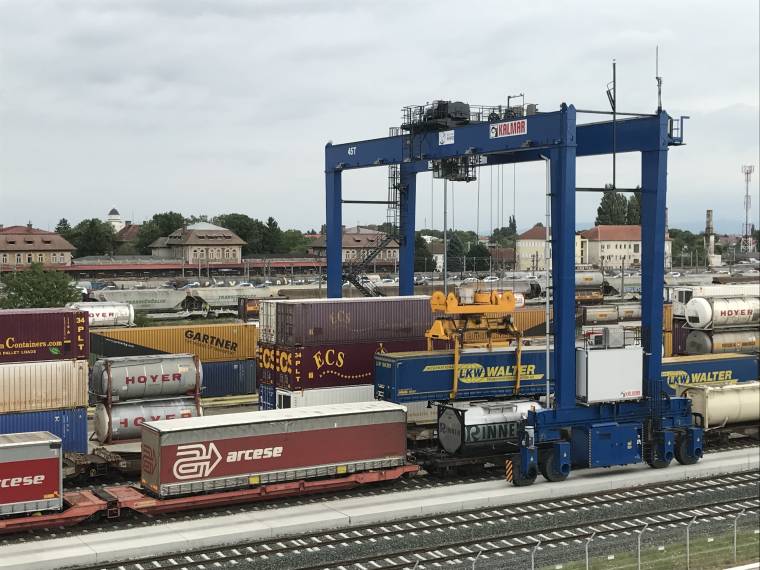 Szállítmányozási gócpont Erdély szélén