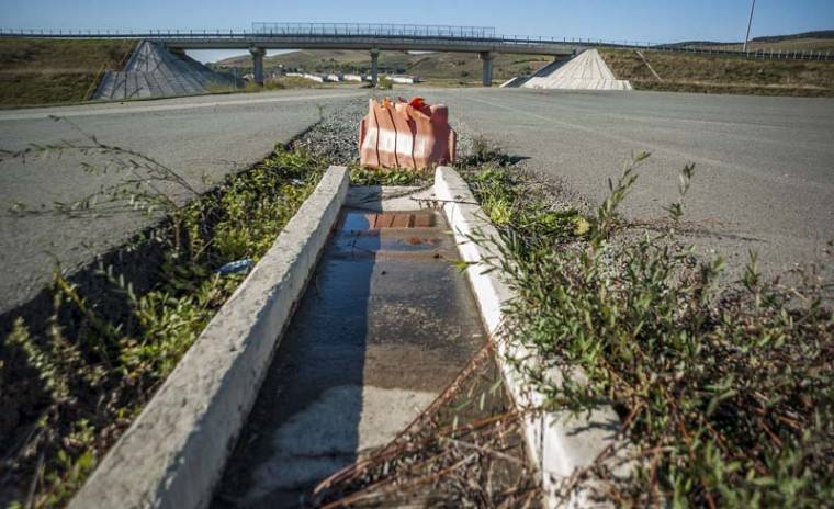 Ködbe vesző autópályák