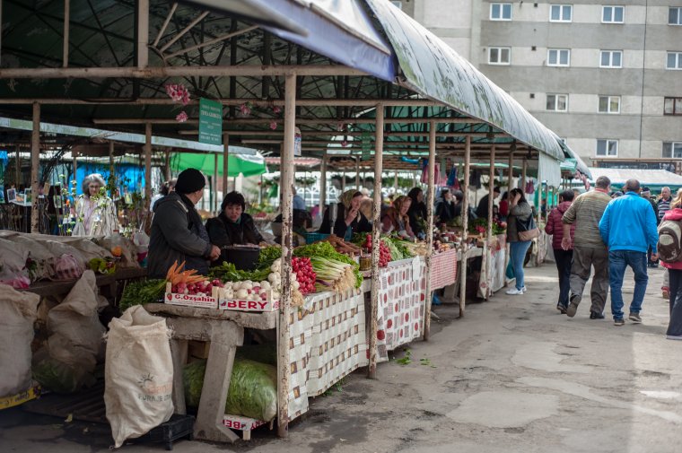 Törvénnyel segítik az őstermelőket