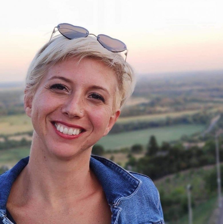 Liktor Katalin egyetemista korában fedezte fel Herczeg Ferenc írói életművét •  Fotó: Facebook/Liktor Katalin