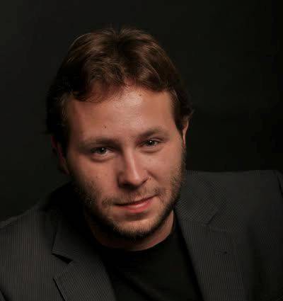 Folyamatos újítás nélkül nincs élő színház