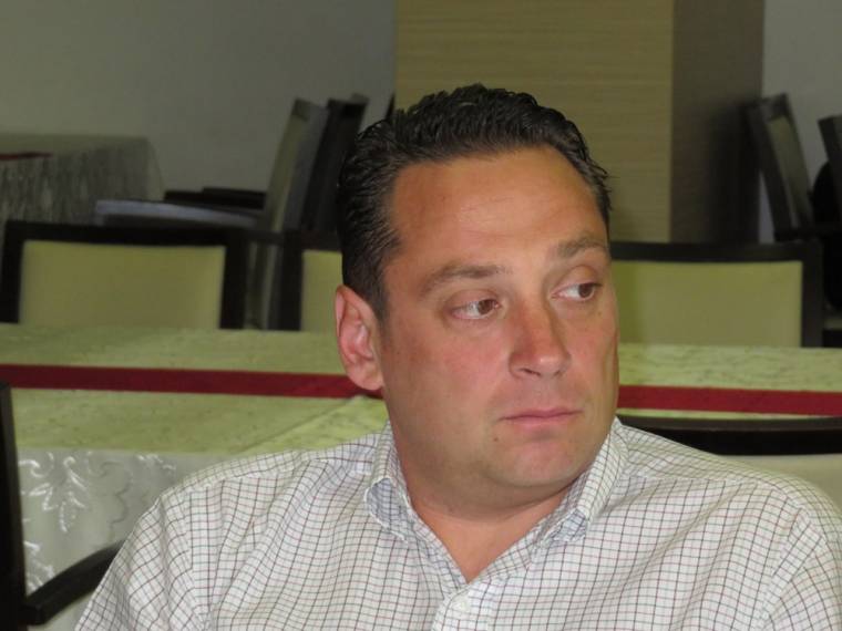 Történelemírás komoly hozzáállással