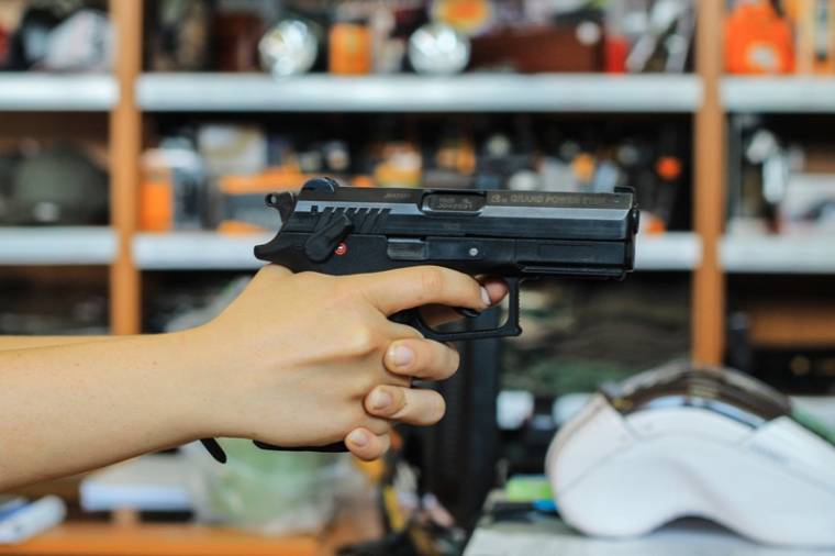 Nem az engedélyezett lőfegyver a veszélyes