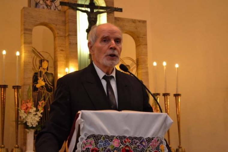 Az egyházzene kényelmes zubbonyában