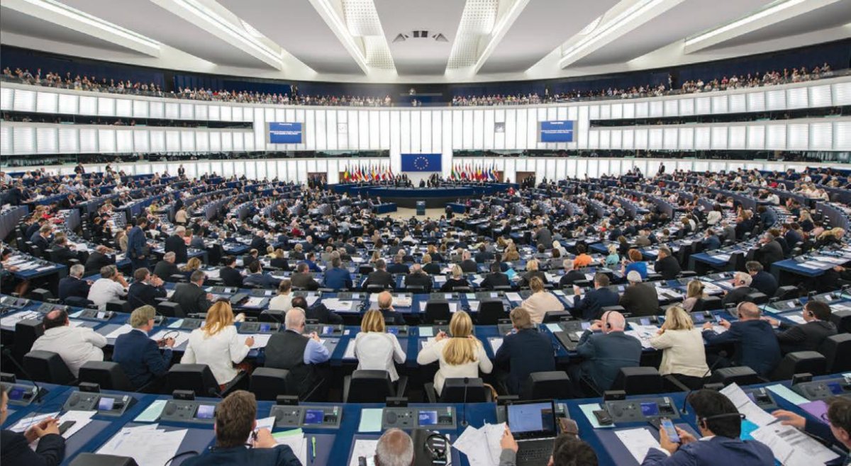 Azok a pártok, amelyeknek sikerül átlépni az ötszázalékos küszöböt, nagy valószínűséggel legalább két képviselőt küldhetnek Brüsszelbe •  Fotó: Europarl.Europa.eu