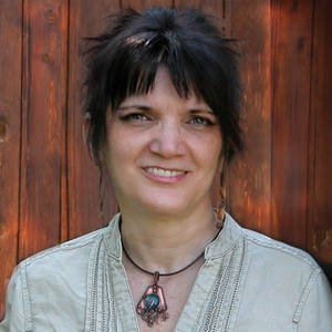 Hencz Anikó: igyekszem a saját érzéseimre hallgatni és saját magamnak megfelelni 