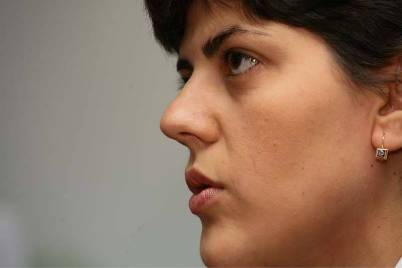 A  DNA egykori főügyésze azt állítja, két éve folyamatosan meghurcolják a nyilvánosság előtt 