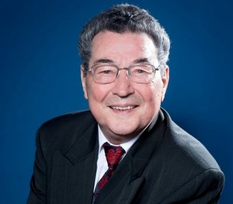 A kasza mellől a Nemzeti Színházig