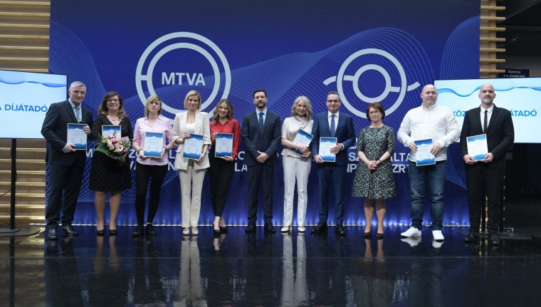 Kiemelkedő munkatársait díjazta a magyar közmédia