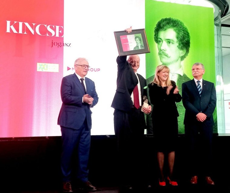 Mircea Dinescu és Kincses Előd kapta a MOL budapesti székházában a Petőfi-díjat 