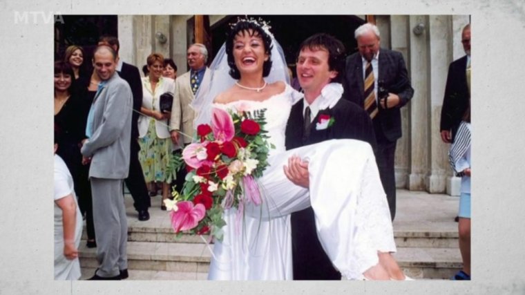 Gyűrű nélkül indultak esküvőjükre Szandiék