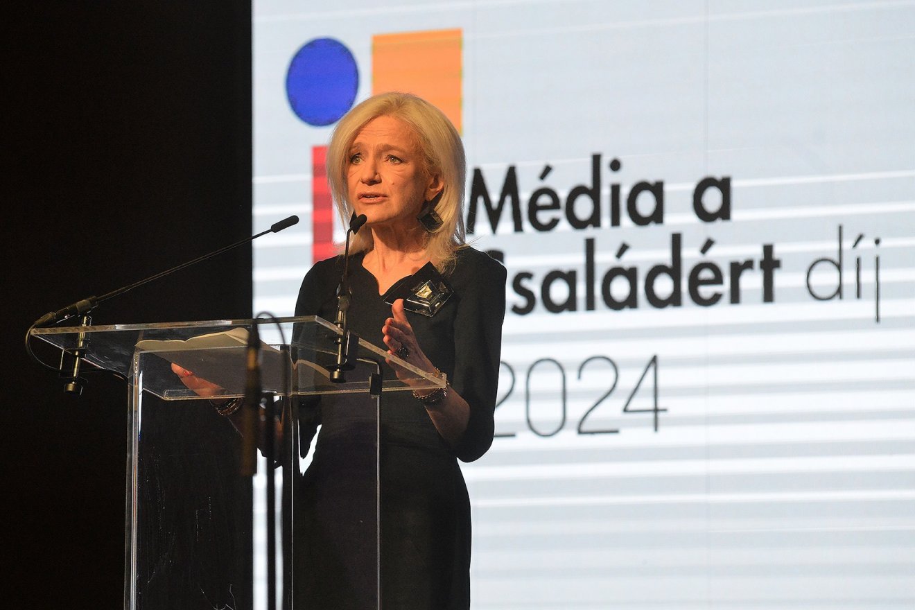 Média a Családért