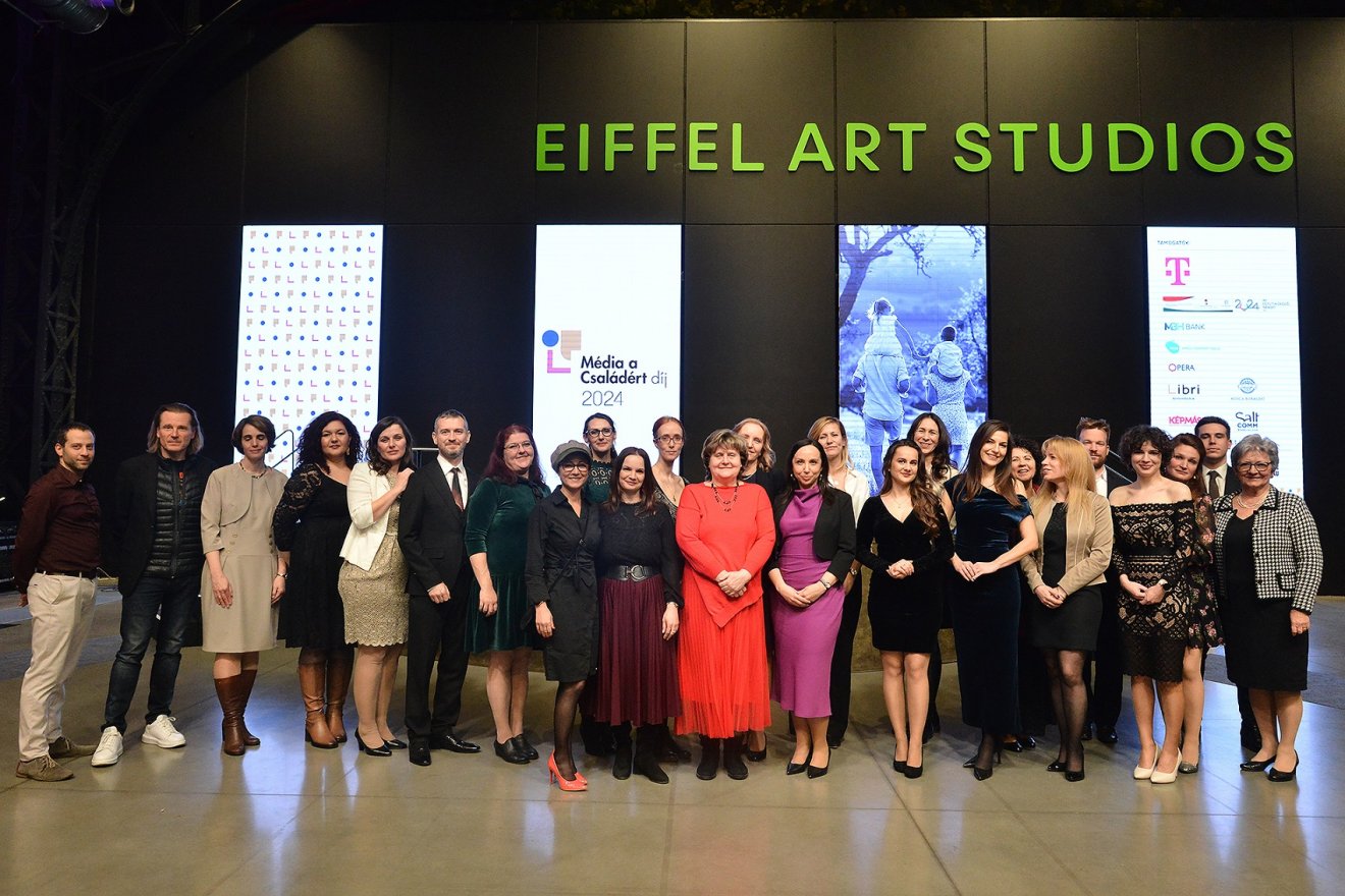 Média a Családért