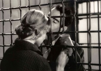 Dráma, western és újhullámos mozi – Színészlegendák szinkronrestaurált filmjei a közmédiában