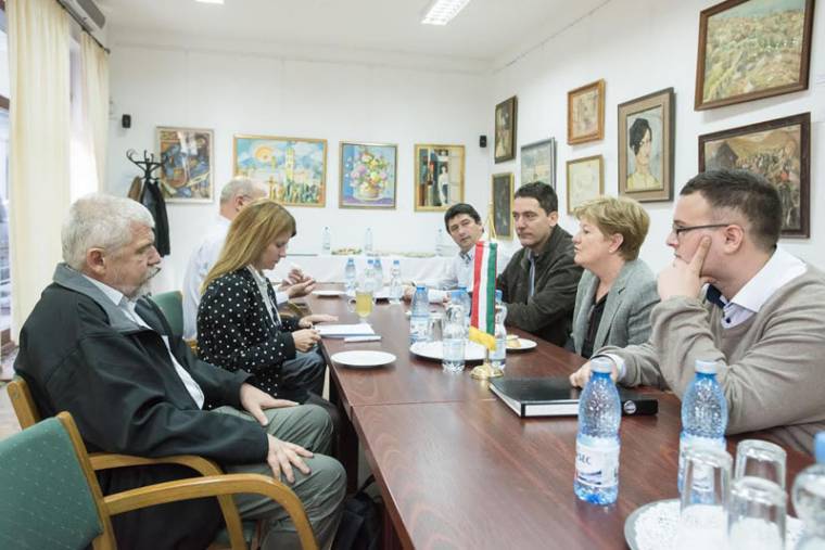 Erdélyi autonómia-párbeszéd Szili Katalin közvetítésével