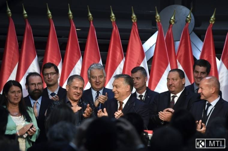 Orbán Viktor: a döntés joga Budapesté