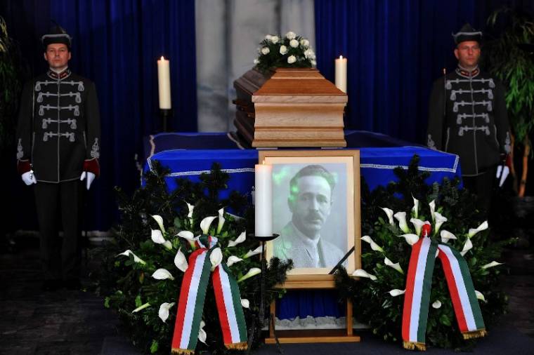 Sakálűzés és rehabilitáció