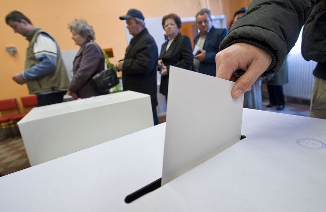 Kétnapos referendum: október 6-án és 7-én kerül sor a család fogalmát meghatározó népszavazásra